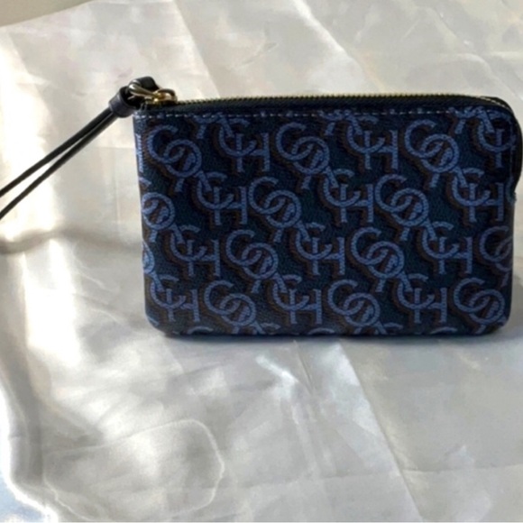COACH CORNER ZIP WRISTLET MONOGRAM PRINT NAVY LIGHT BLUE NWT!
